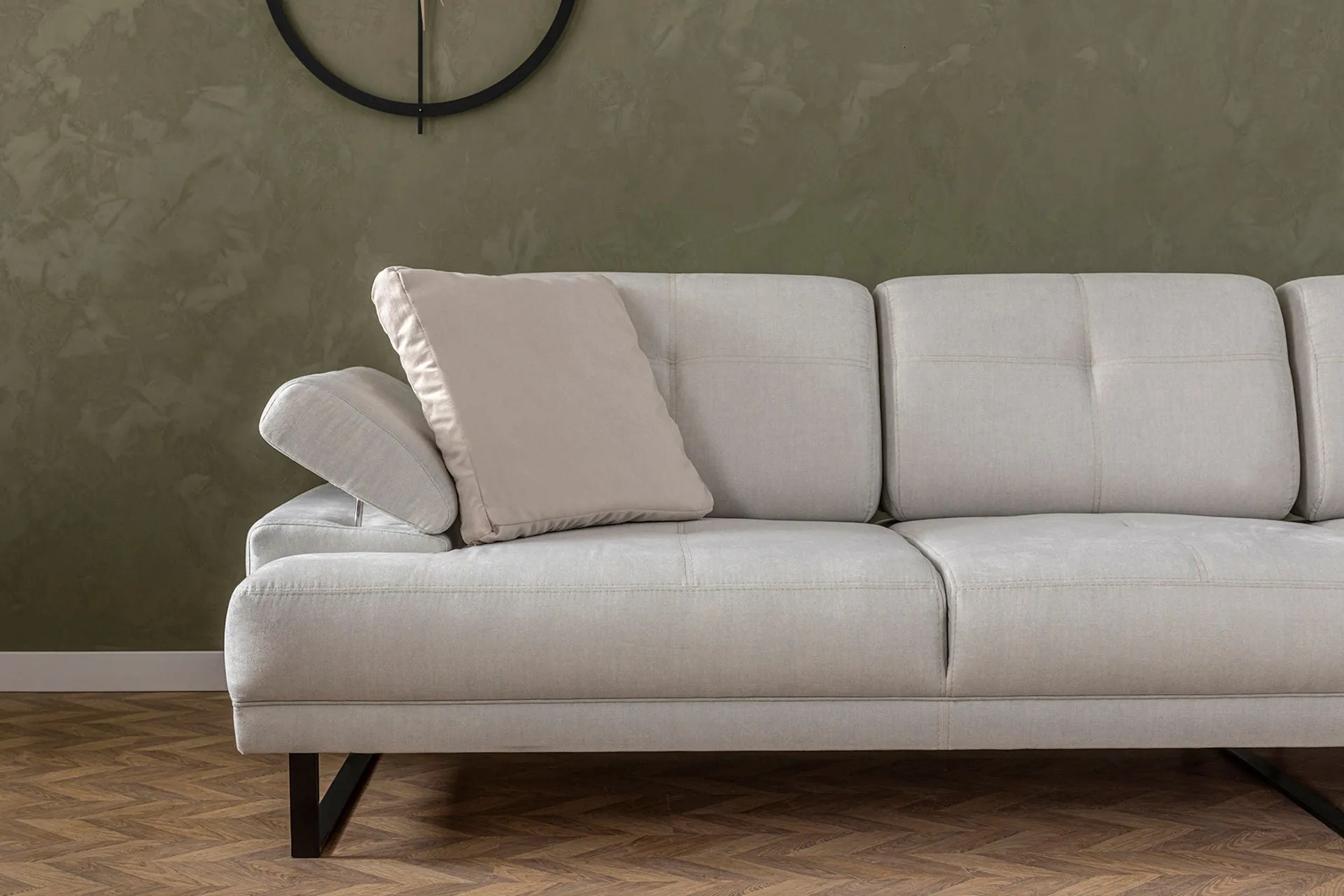 Mustang Large Right - Beige