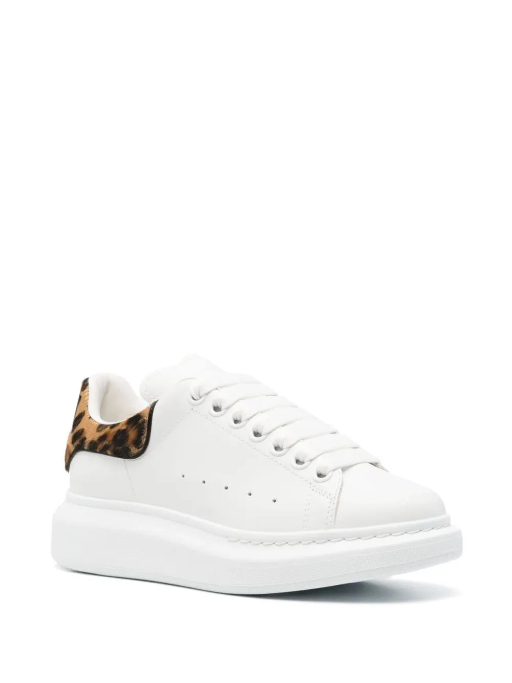 OVERSIZE SNEAKERS