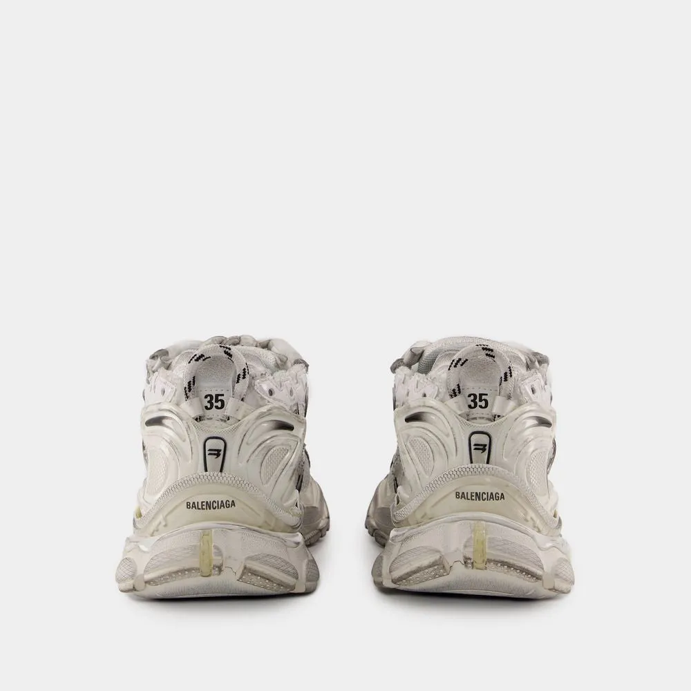 RUNNER SNEAKER