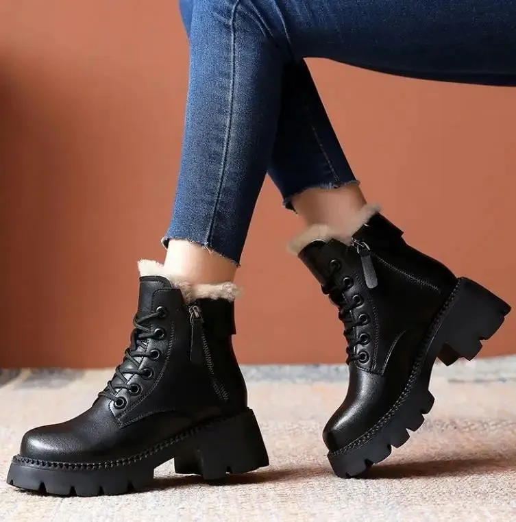 Short Boots Women Winter 2023 New High Rise Genuine Leather Women's Boots Short Sleeve Fashion Thick Heel Vintage Chelsea Boots