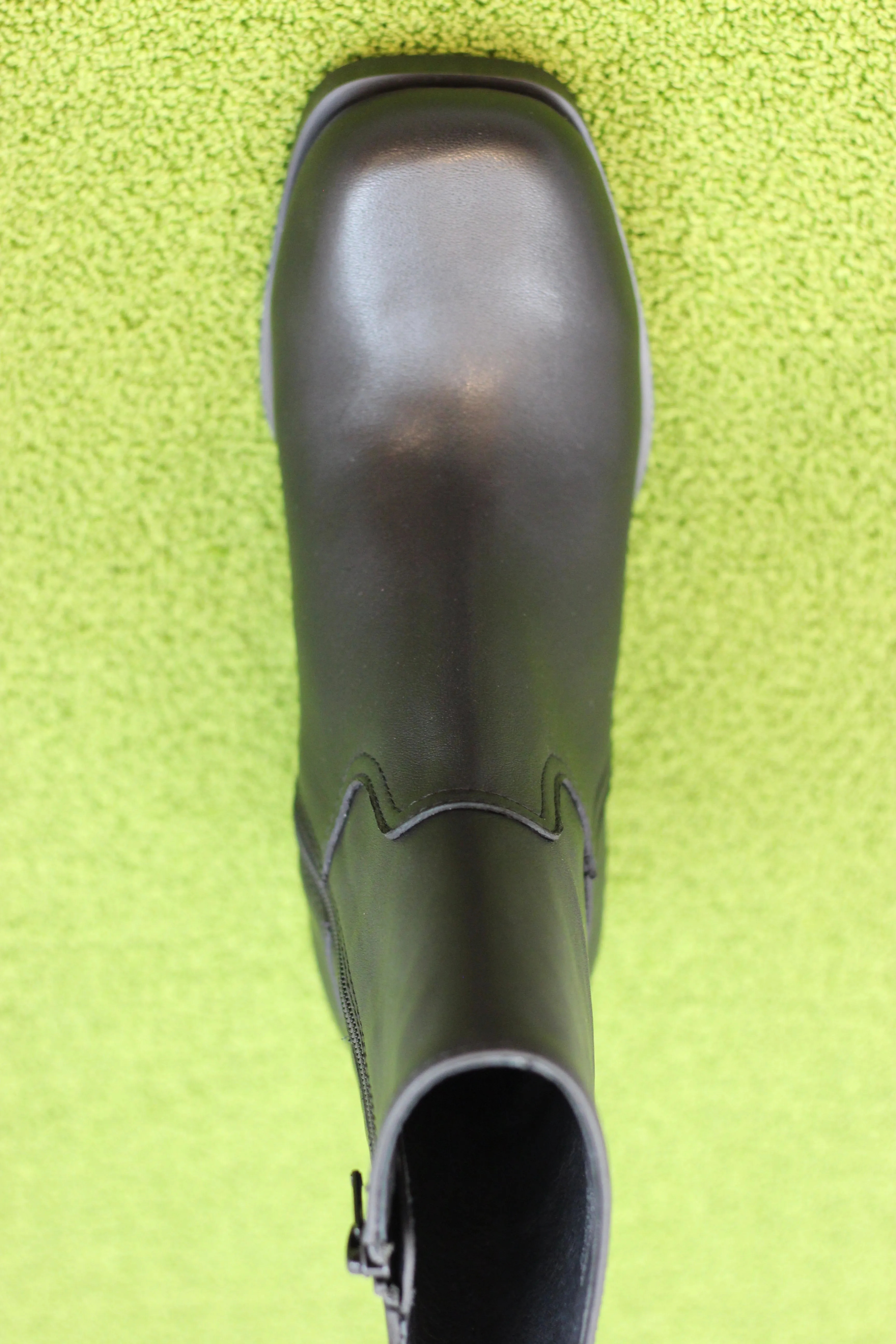Women's Vico Zip Boot - Black Calf